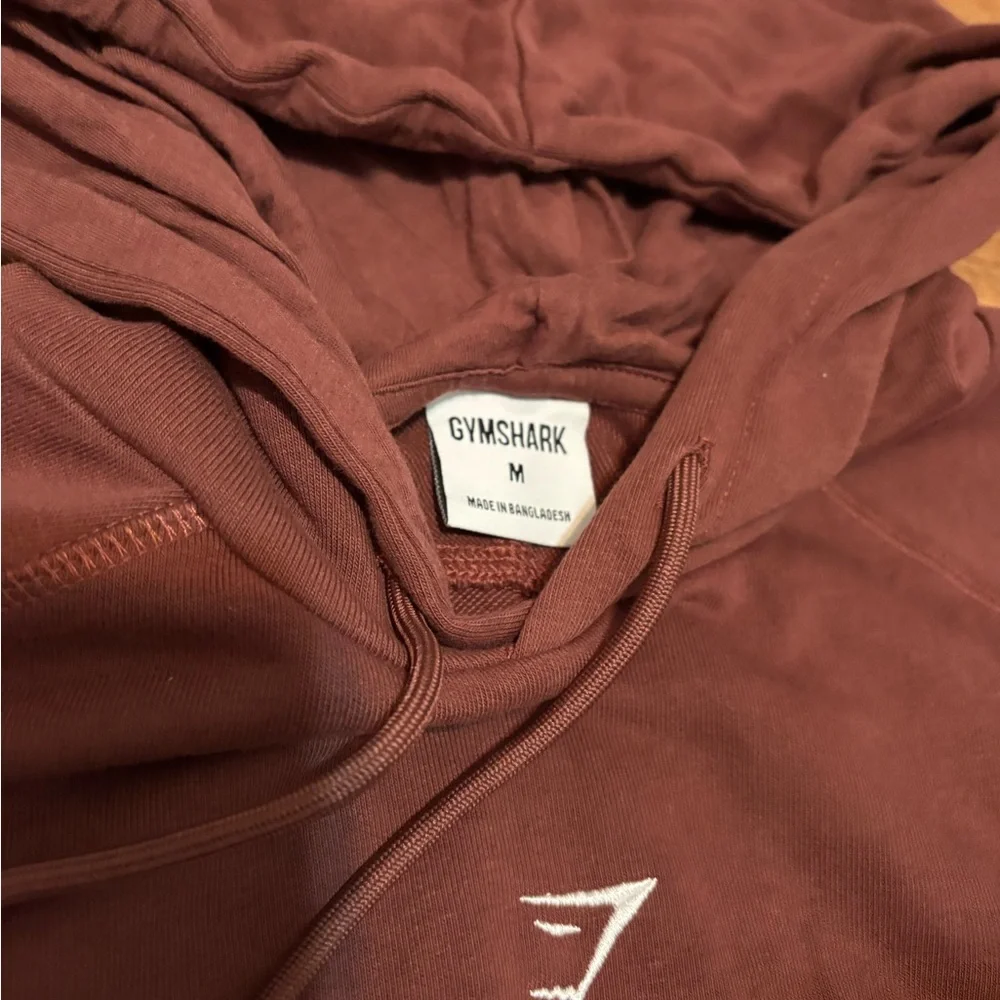 Gymshark Women's Maroon Cropped Hoodie - Picture 8 of 9